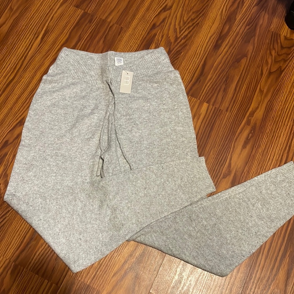 Women’s maurices sweatshirt and sweatpants set